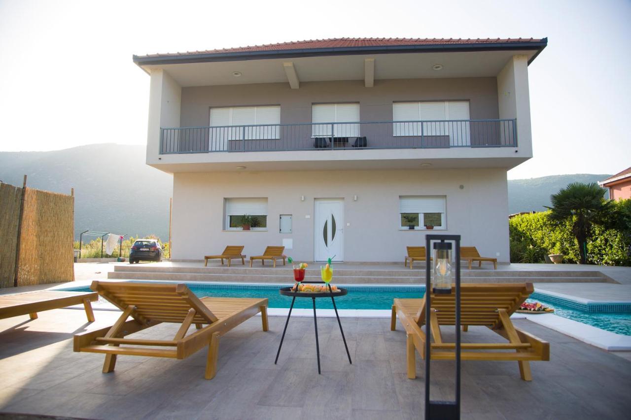 Villa Village Mostar Exteriör bild