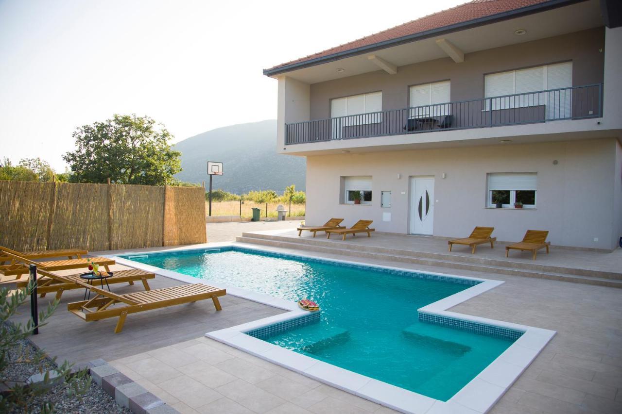 Villa Village Mostar Exteriör bild