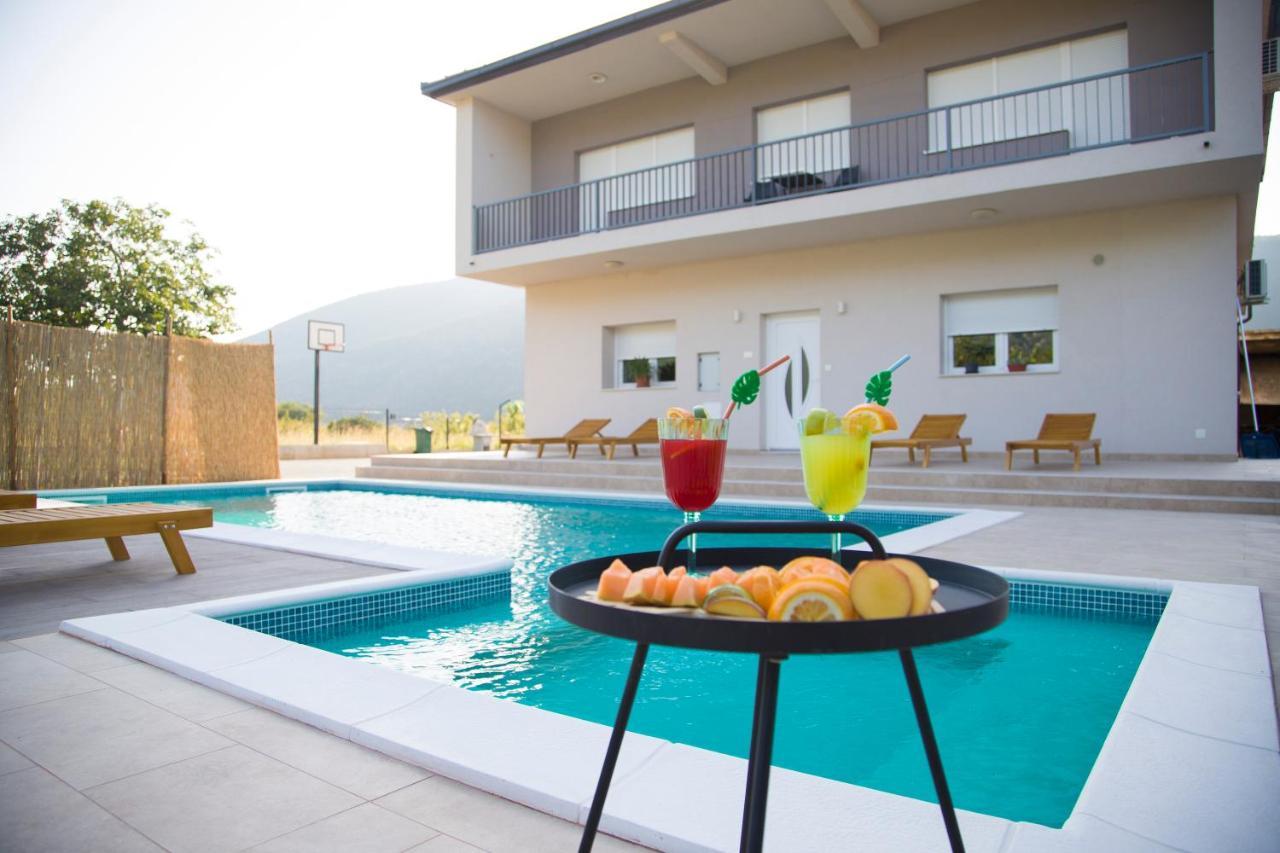 Villa Village Mostar Exteriör bild